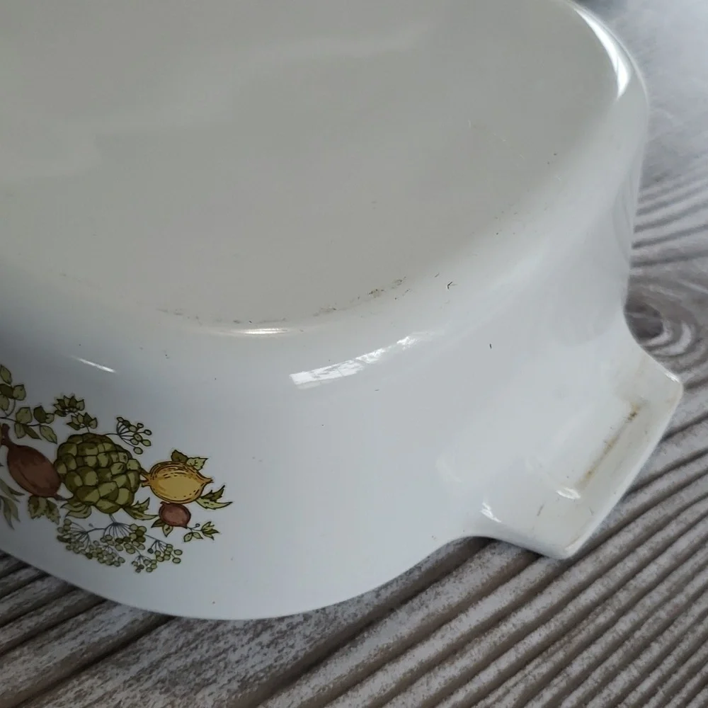 Corning ware vintage 2 qt. La Marjolaine casserole